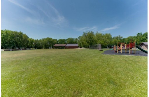 533 Glendale Road, Edgerton, WI 53534