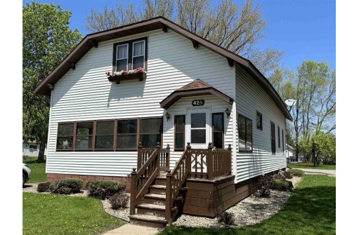 425 W State Street, Mauston, WI 53948