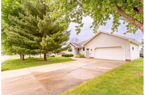 615 Terrace Court, Monticello, WI 53570