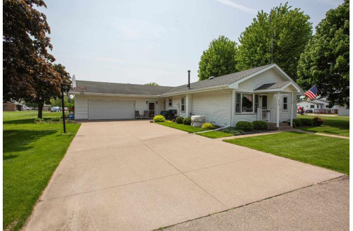 216 E Yuba Street, Cuba City, WI 53807