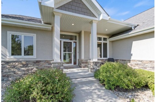 3004 Wyndwood Way, Sun Prairie, WI 53590