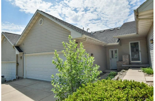 5307 South Ridge Way, Middleton, WI 53562