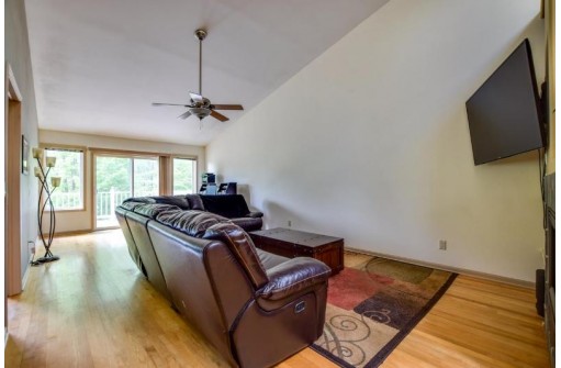 5307 South Ridge Way, Middleton, WI 53562