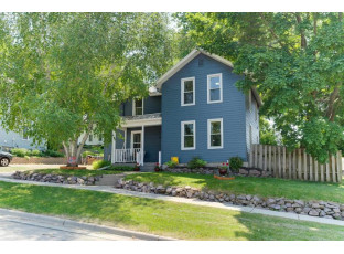 609 Ridge Street Stoughton, WI 53589