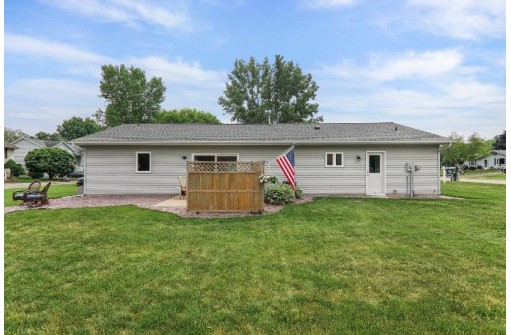 140 Thomson Lane, Oregon, WI 53575