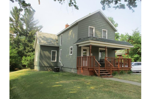 915 E Main Street, Reedsburg, WI 53959