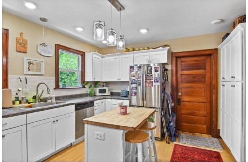 1040 Jenifer Street, Madison, WI 53703