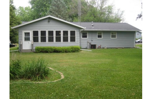 565 Sunrise Lane, Markesan, WI 53946