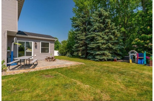 957 Red Tail Ridge, Oregon, WI 53575