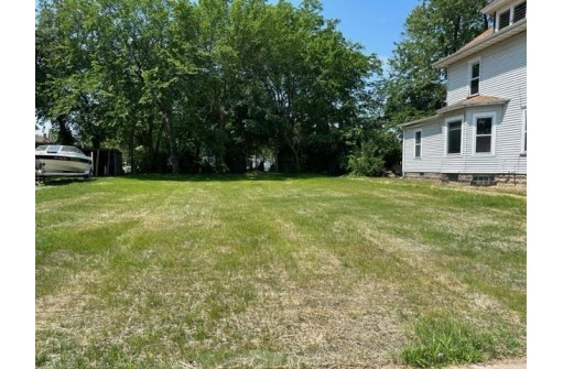 22 S Academy Street, Janesville, WI 53548