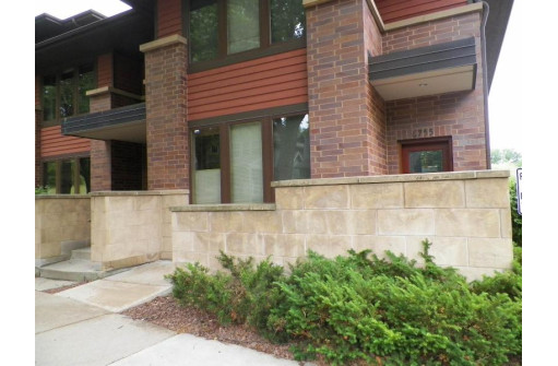 6755 Frank Lloyd Wright Avenue 1, Middleton, WI 53562