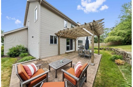 21 Black Stone Circle, Madison, WI 53719