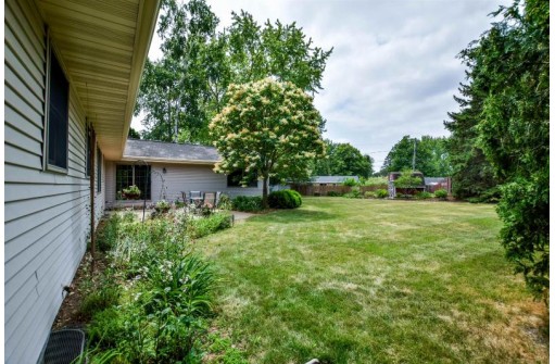 6412 Crestwood Circle, McFarland, WI 53558