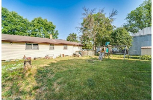 270 5th Street, Prairie Du Sac, WI 53578