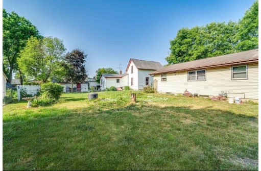 270 5th Street, Prairie Du Sac, WI 53578