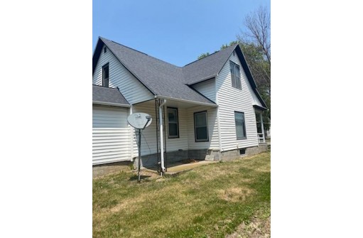 527 S Adams Street, Lancaster, WI 53813