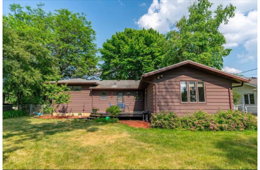 166 Audley Drive, Sun Prairie, WI 53590