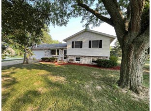 909 Country Lane Watertown, WI 53098