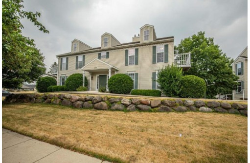 3501 Maple Grove Drive 4, Madison, WI 53719