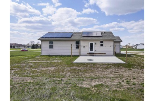 W684 Sandtrap Terrace, Brodhead, WI 53520-9752