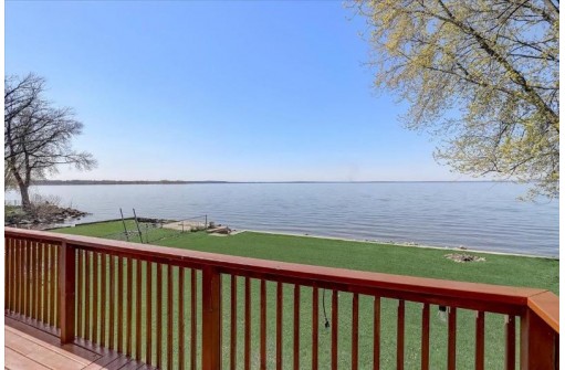 W7825 Willow Road, Fort Atkinson, WI 53538
