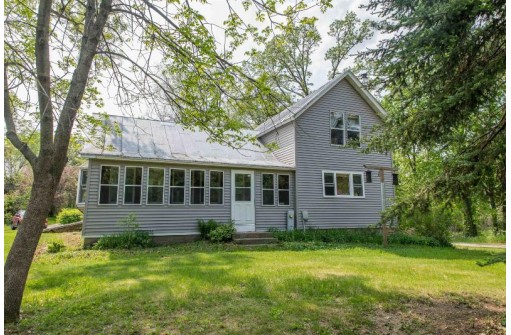 N7723 4th Avenue, Westfield, WI 53964