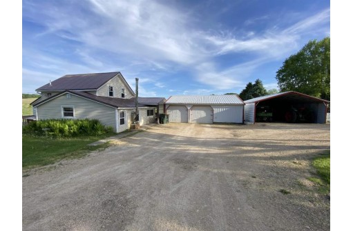 100 2nd Street, La Valle, WI 53941