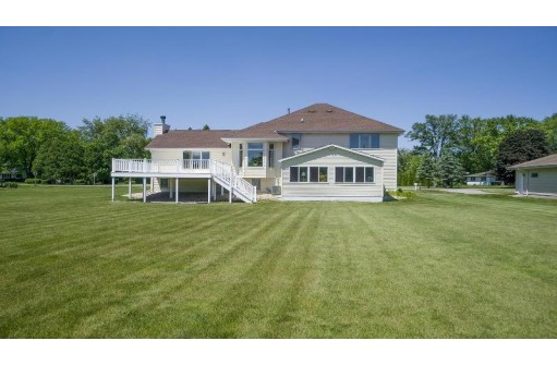 2302 E West Hart Road, Beloit, WI 53511