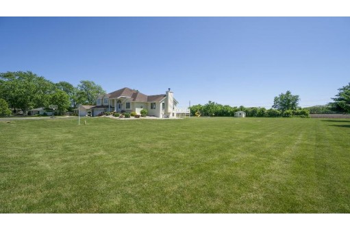 2302 E West Hart Road, Beloit, WI 53511