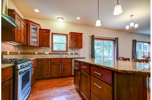 2512 Sand Pearl Trail, Middleton, WI 53562