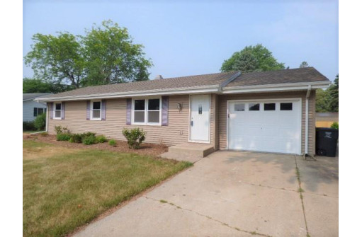 139 S Crescent Drive, Milton, WI 53563-1119