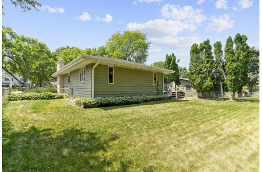 1822 Elka Lane, Madison, WI 53704