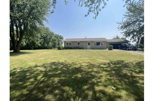 5637 S County Road J, Janesville, WI 53546