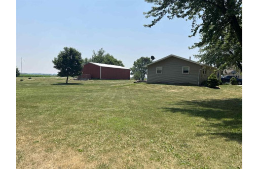 5637 S County Road J, Janesville, WI 53546