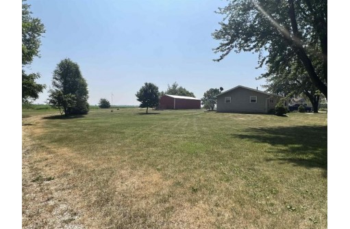 5637 S County Road J, Janesville, WI 53546