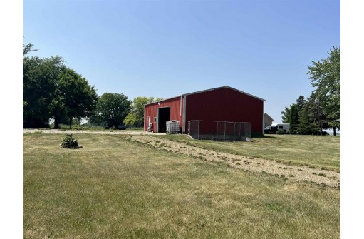 5637 S County Road J, Janesville, WI 53546