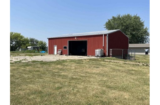 5637 S County Road J, Janesville, WI 53546