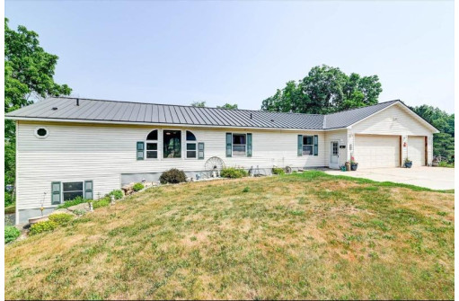 4900 County Road F, Black Earth, WI 53515