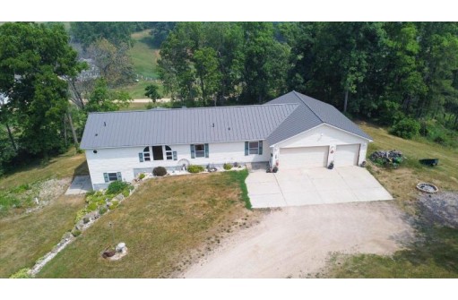 4900 County Road F, Black Earth, WI 53515