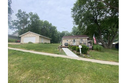 907 Center Street, Mineral Point, WI 53565