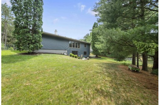 2802 Shefford Drive, Madison, WI 53719