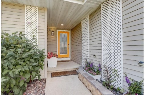 3244 Dorchester Way, Madison, WI 53719