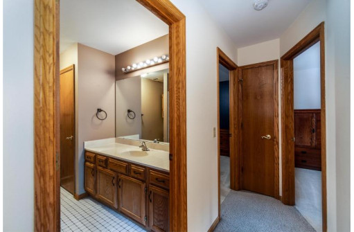 3014 Dorchester Way, Madison, WI 53719