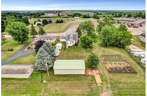 11879 Center Hill Road, Darlington, WI 53530