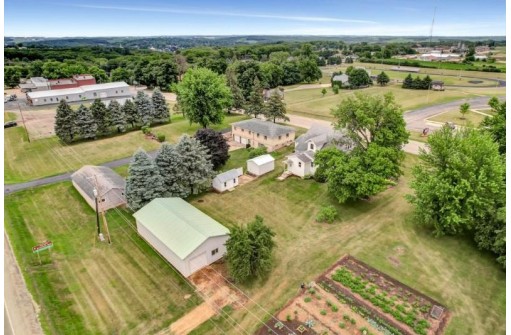 11879 Center Hill Road, Darlington, WI 53530