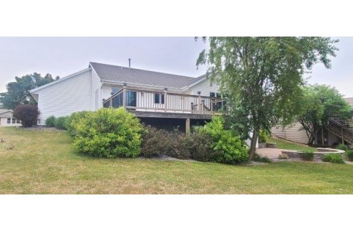 131 Red Apple Drive, Janesville, WI 53548