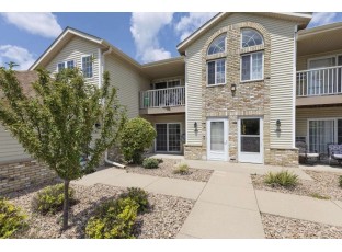 4072 Creekside Court 42 Janesville, WI 53548