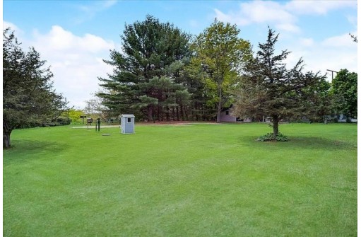 N4866 County Road U, Portage, WI 53901