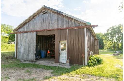 N2819 14th Road, Montello, WI 53949-9007