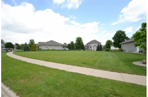 LOT 35 Memorial Circle, Windsor, WI 53598